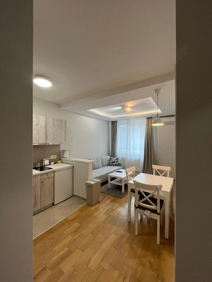 Black & White Apartment Subotica Exterior foto