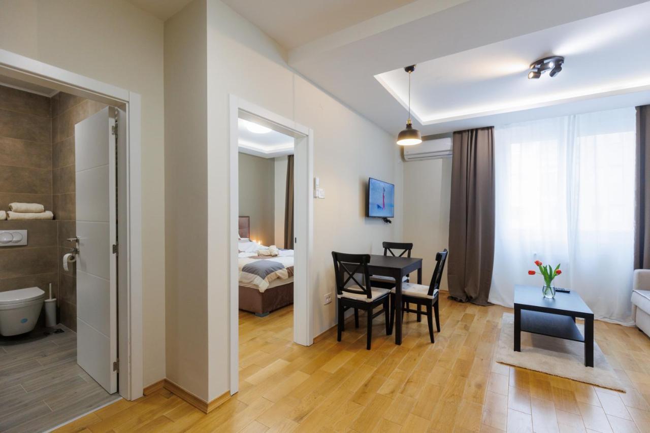Black & White Apartment Subotica Exterior foto