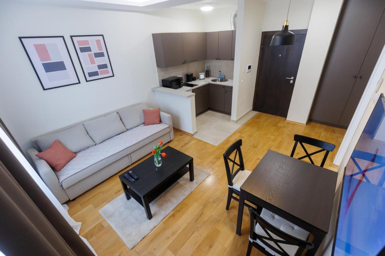 Black & White Apartment Subotica Exterior foto